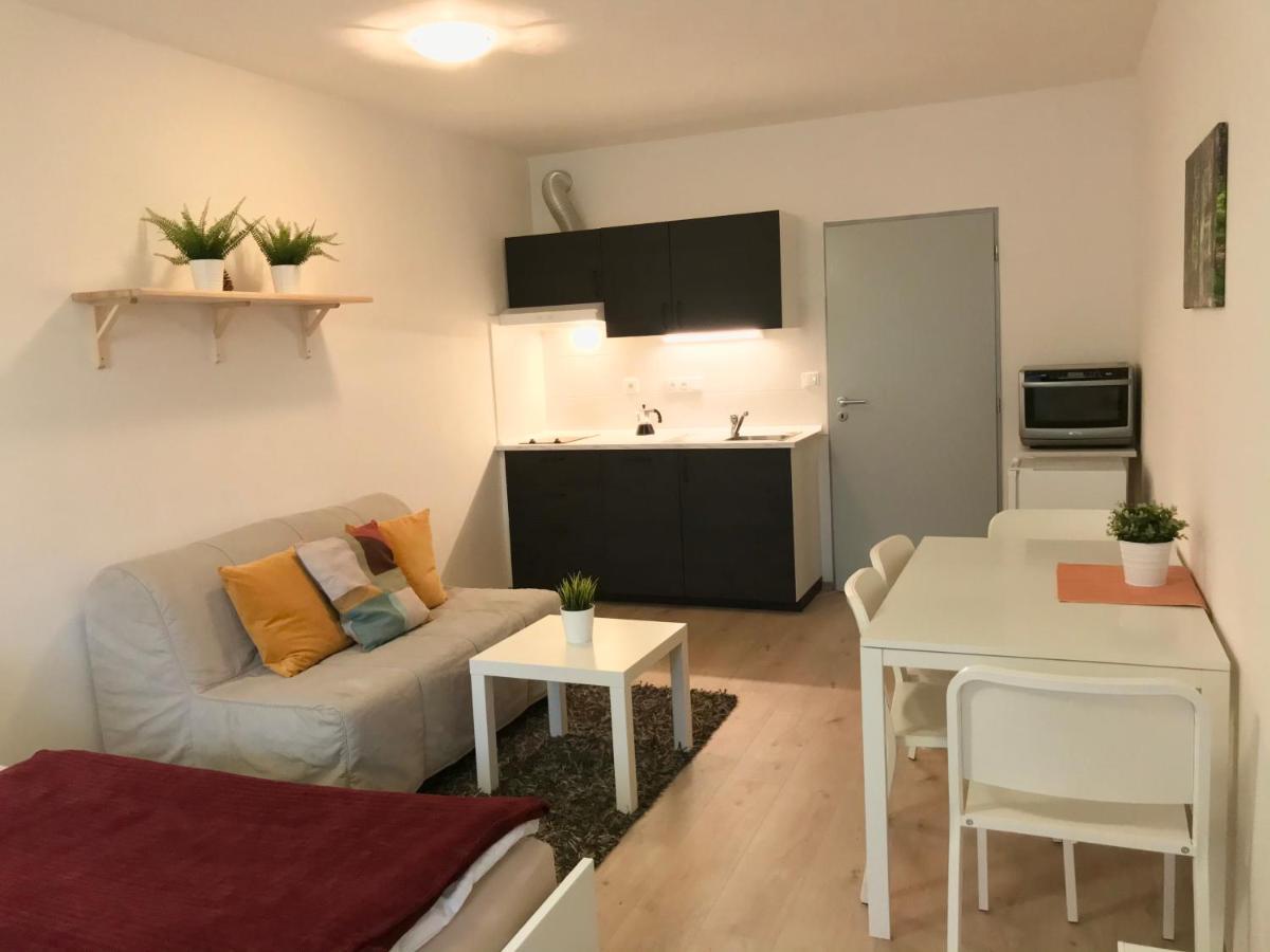 Certovka Trojka - Apartman Гаррахов Экстерьер фото